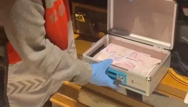 Buldukları Yöntemin adı 'BABATAK' Öyle Bir Yöntem Bulmuşlar Ki...